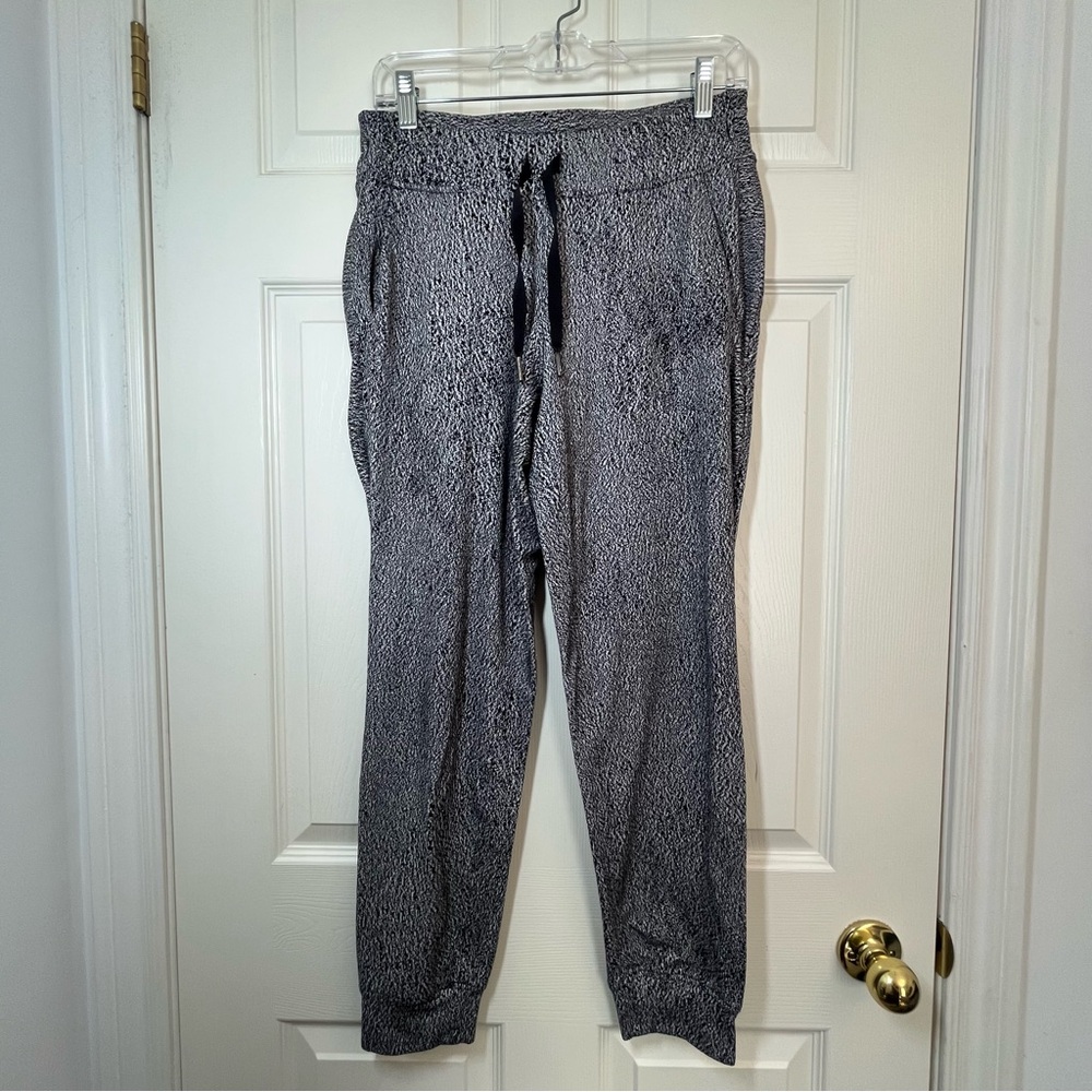 Lululemon Athletica Black and White Track Pants Size 6